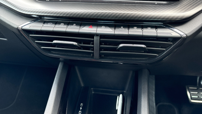 Skoda Octavia 2.0 TSI vRS 5dr DSG Petrol Hatchback